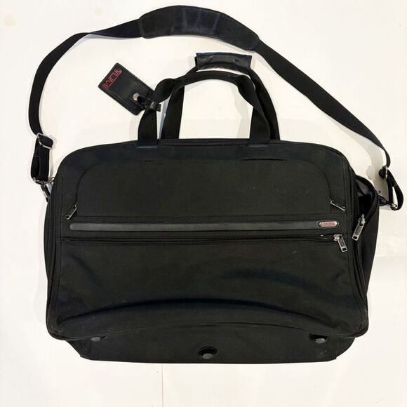 Tumi Black Nylon Carry On Expandable Luggage Laptop Shoulder Bag 22121DH - Picture 1 of 6